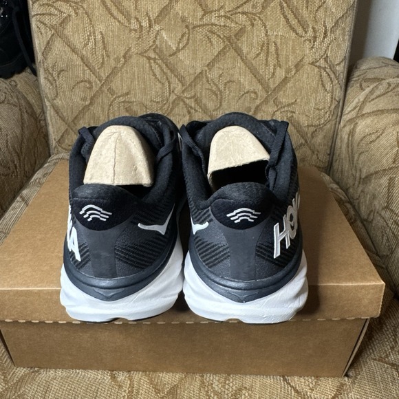 Women's Hoka One One Clifton 9  'Black/White' Shoes - Size 10B, 1127896 BWH Nice - Picture 6 of 9
